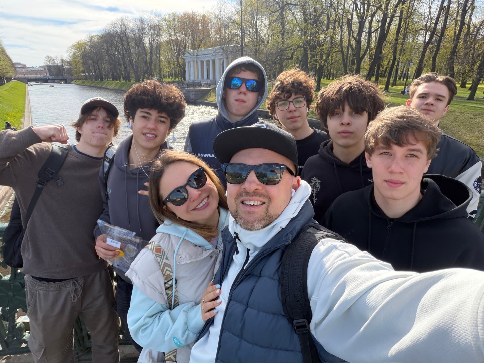 Выезд молодёжи
